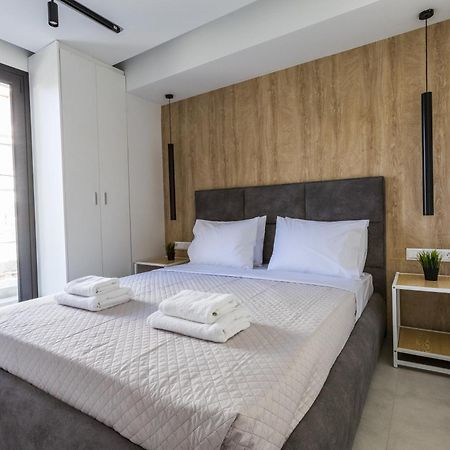 Varkiza Luxury Suites By Raise Vári 外观 照片