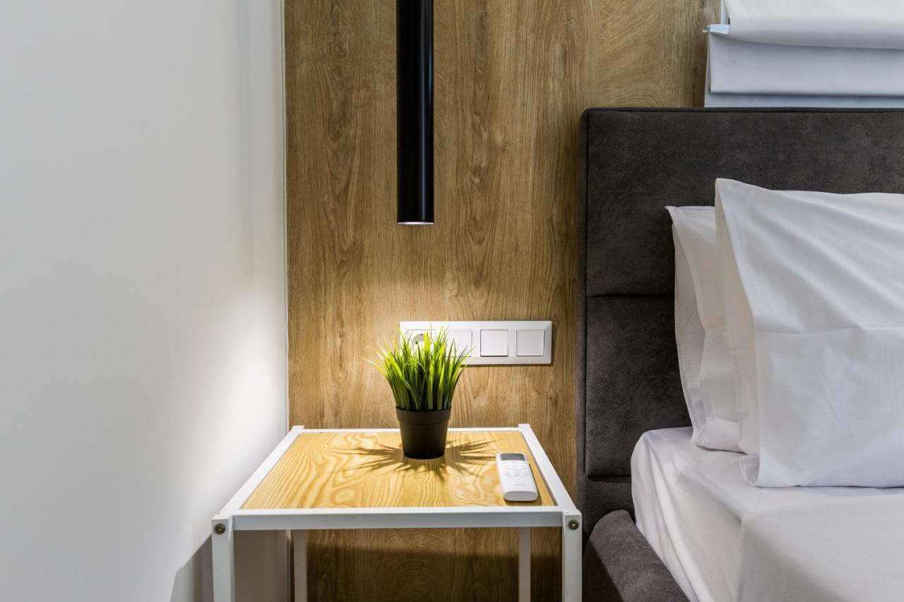 Varkiza Luxury Suites By Raise Vári 外观 照片