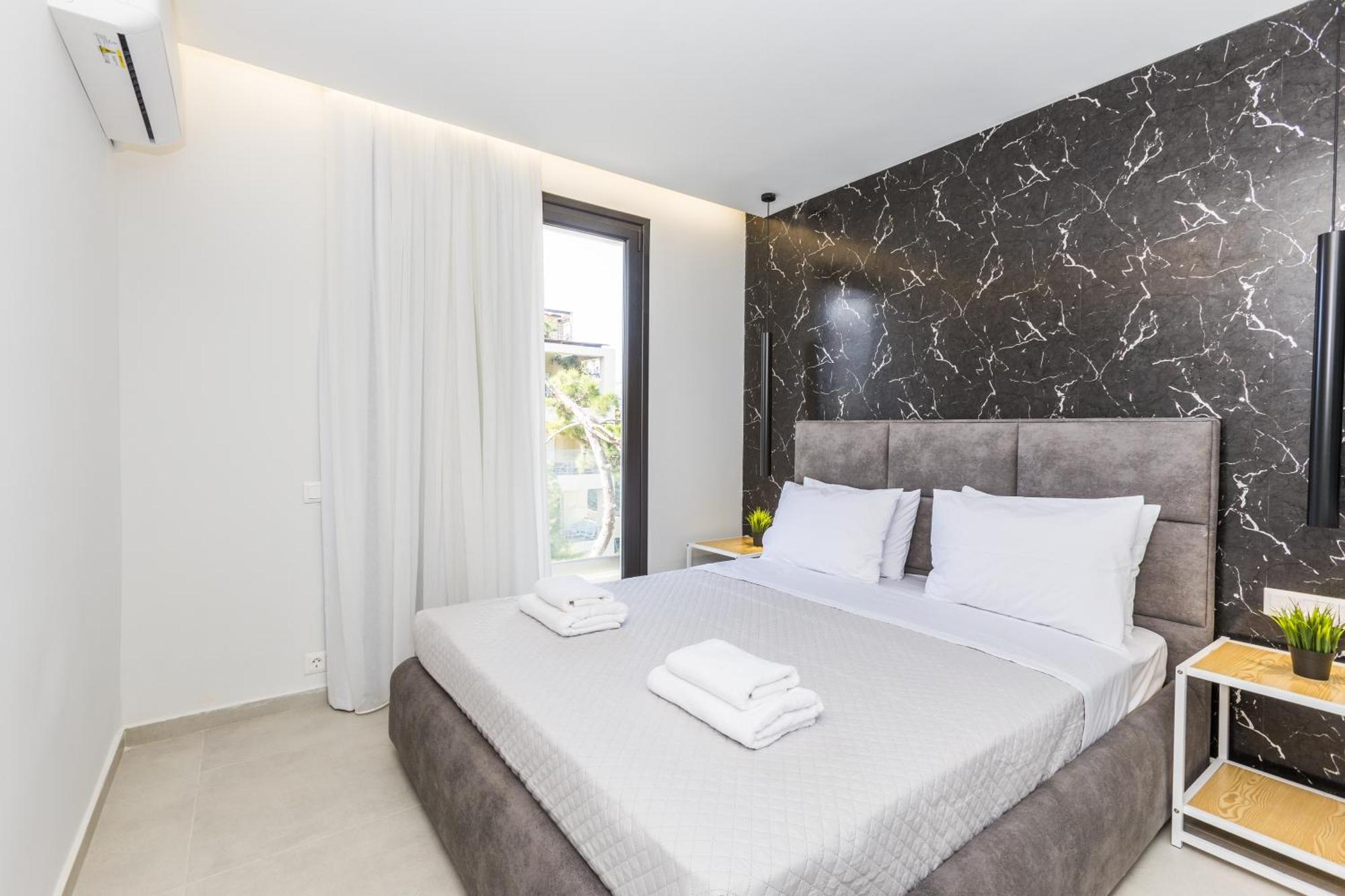 Varkiza Luxury Suites By Raise Vári 外观 照片