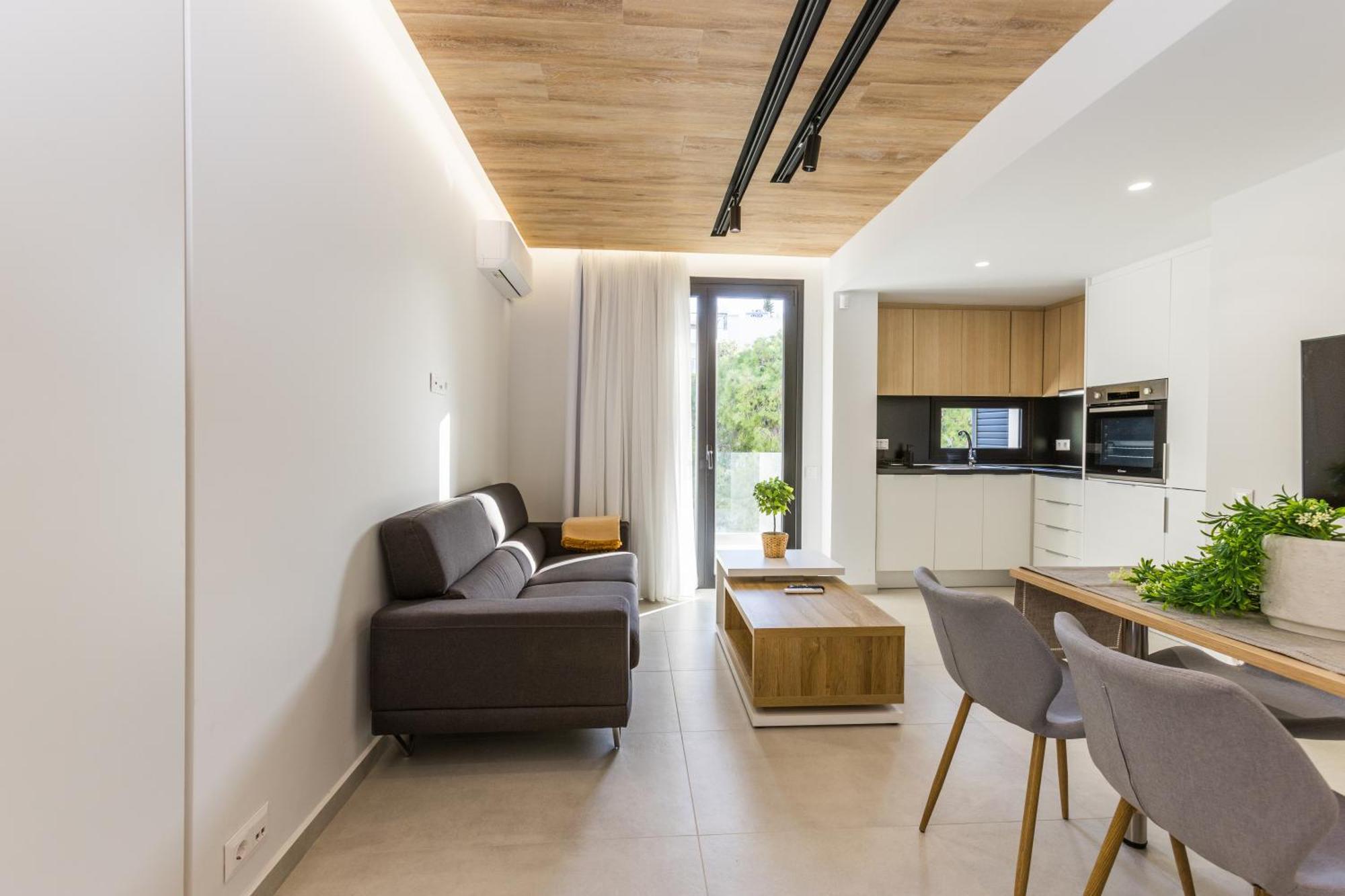 Varkiza Luxury Suites By Raise Vári 外观 照片